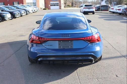 Ascari Blue Metallic 2022 Audi e-tron GT Prestige