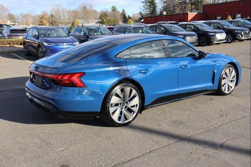 Ascari Blue Metallic 2022 Audi e-tron GT Prestige
