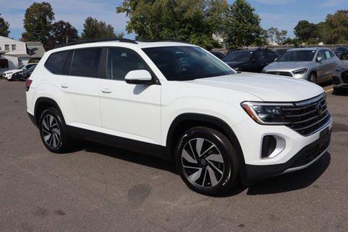 2024 Volkswagen Atlas 2.0T SE w/Technology 4MOTION