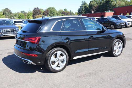 2023 Audi Q5 45 S line Premium Plus