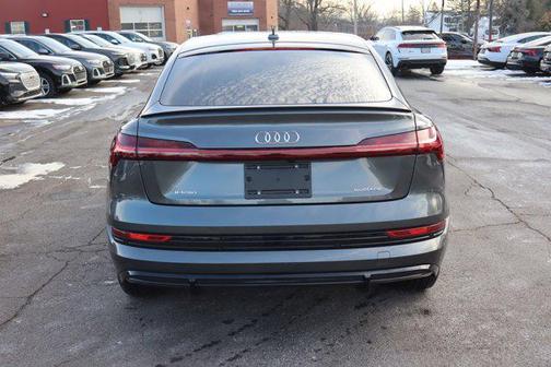 2022 Audi e-tron Sportback S line Premium