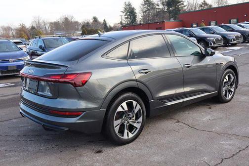 2022 Audi e-tron Sportback S line Premium