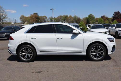 Glacier White Metallic 2021 Audi Q8 55 Premium Plus