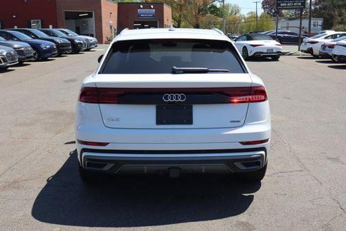 Glacier White Metallic 2021 Audi Q8 55 Premium Plus