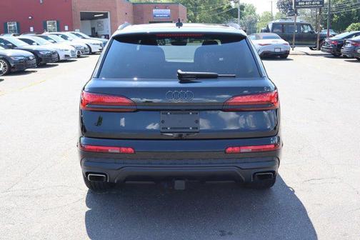 2025 Audi Q7 45 Premium Plus