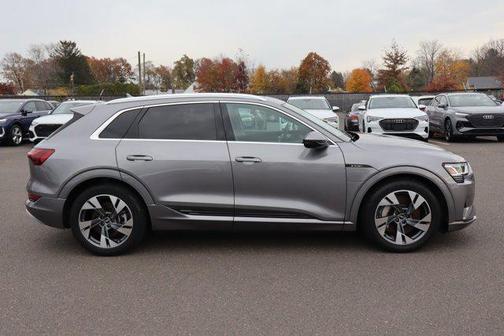 2021 Audi e-tron Premium