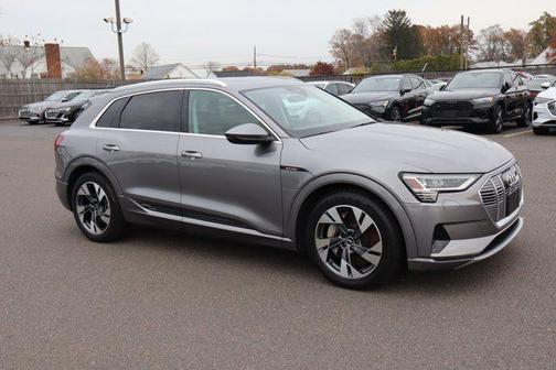 2021 Audi e-tron Premium