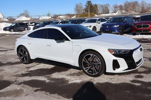 2023 Audi e-tron GT Premium Plus quattro