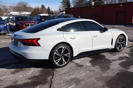 2023 Audi e-tron GT Premium Plus quattro