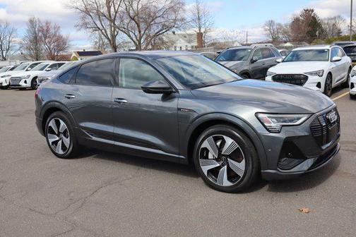 Daytona Gray Pearl Effect 2021 Audi e-tron Sportback Prestige