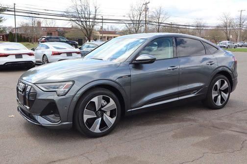 Daytona Gray Pearl Effect 2021 Audi e-tron Sportback Prestige