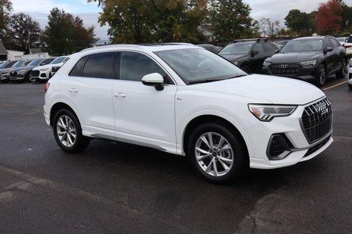 2024 Audi Q3 45 S line Premium Plus