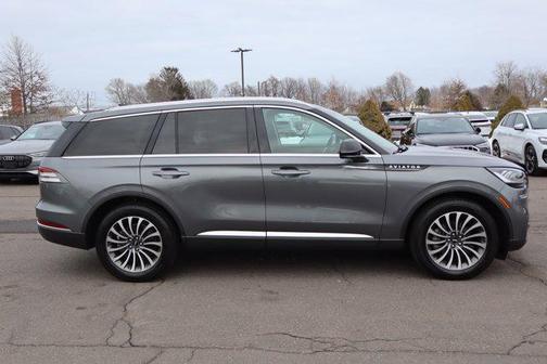 2024 Lincoln Aviator Premiere