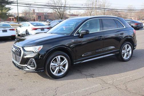 2023 Audi Q3 Premium 45 TFSI S line quattro Tiptronic