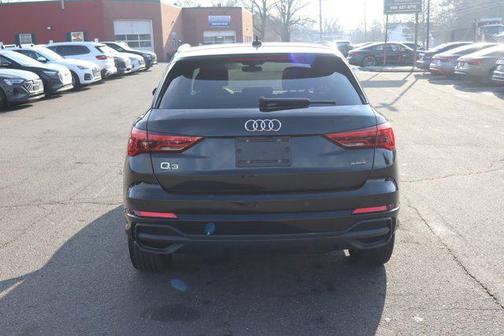 2023 Audi Q3 Premium 45 TFSI S line quattro Tiptronic