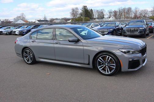 2022 BMW 750 i xDrive
