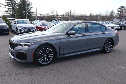 2022 BMW 750 i xDrive