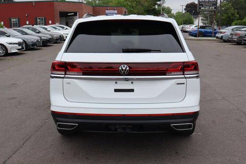 2024 Volkswagen Atlas 2.0T SE w/Technology 4MOTION