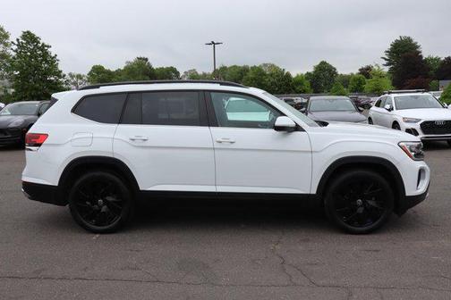 2024 Volkswagen Atlas 2.0T SE w/Technology 4MOTION