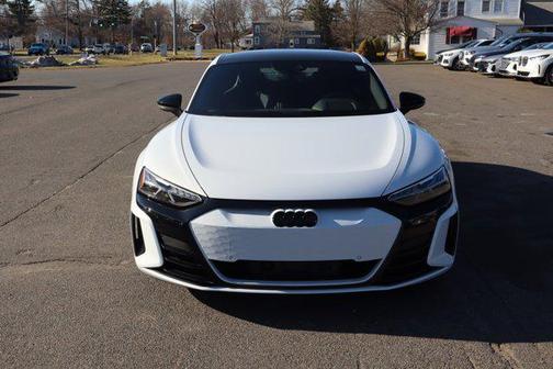 2023 Audi e-tron GT Premium Plus quattro