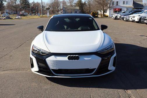 2023 Audi e-tron GT Premium Plus quattro