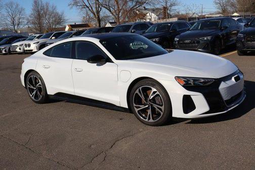 2023 Audi e-tron GT Premium Plus quattro