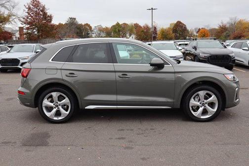 2023 Audi Q5 45 S line Premium Plus