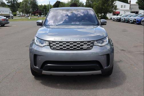 Eiger Grey Metallic 2023 Land Rover Discovery P300 S