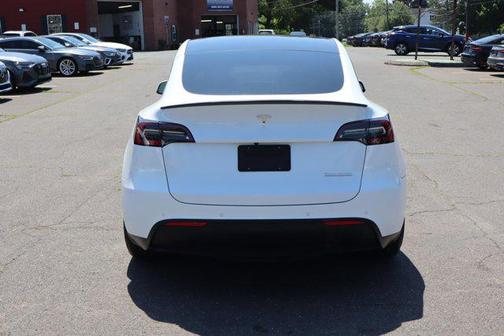 2022 Tesla Model Y Performance Dual Motor All-Wheel Drive