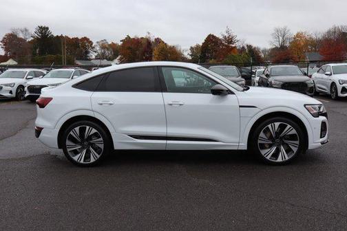 2024 Audi Q8 e-tron Prestige