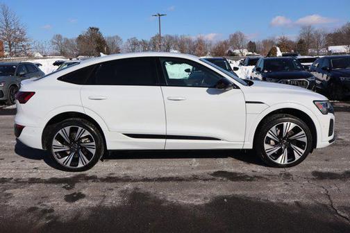 2024 Audi Q8 e-tron Prestige