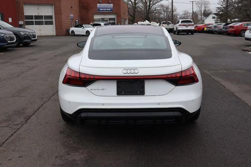 2022 Audi e-tron GT Prestige