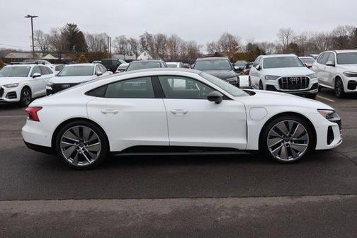 2022 Audi e-tron GT Prestige