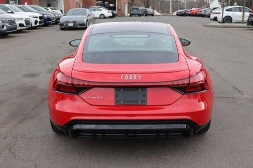 2022 Audi e-tron GT Prestige