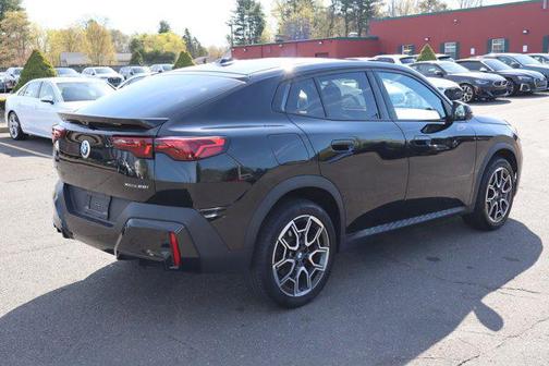 2025 BMW X2 xDrive28i