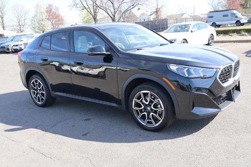 2025 BMW X2 xDrive28i