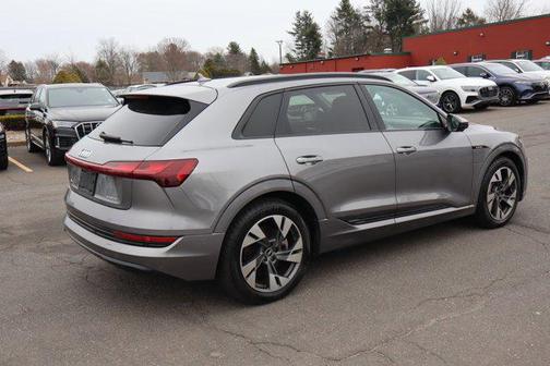 2021 Audi e-tron Premium