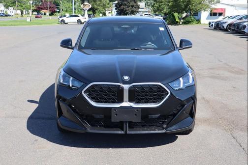 Jet Black 2025 BMW X2 xDrive28i