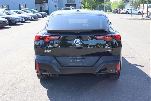 Jet Black 2025 BMW X2 xDrive28i