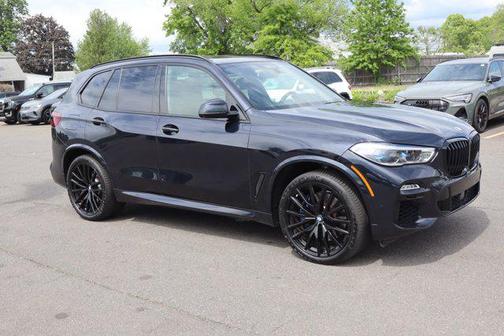 2021 BMW X5 M50i