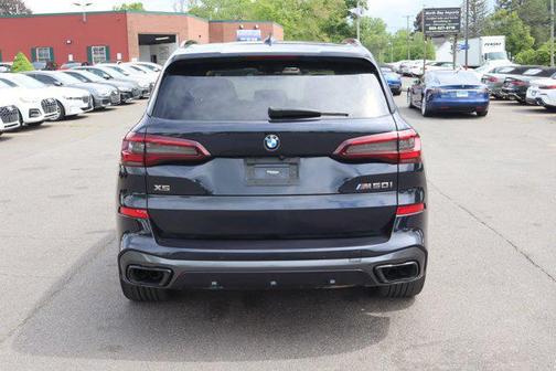 2021 BMW X5 M50i