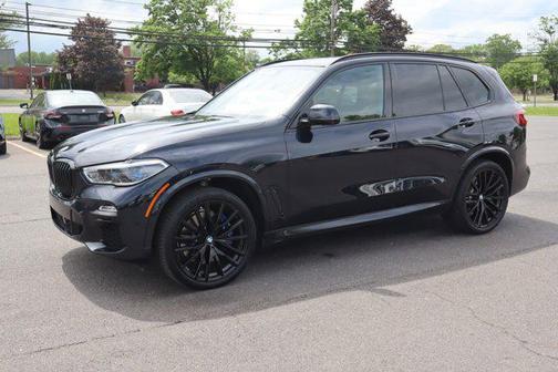 2021 BMW X5 M50i