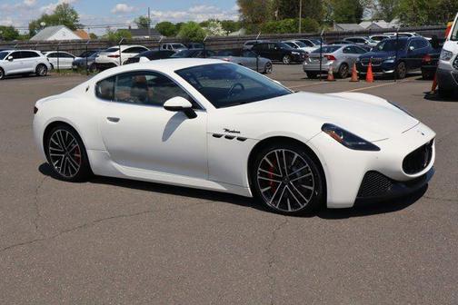 2024 Maserati GranTurismo Modena