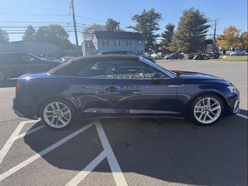 Navarra Blue Metallic/Black Roof 2024 Audi A5 Prestige 45 TFSI S line quattro S tronic