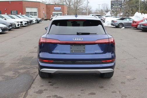 2022 Audi e-tron Premium