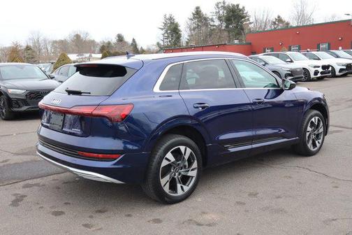 2022 Audi e-tron Premium