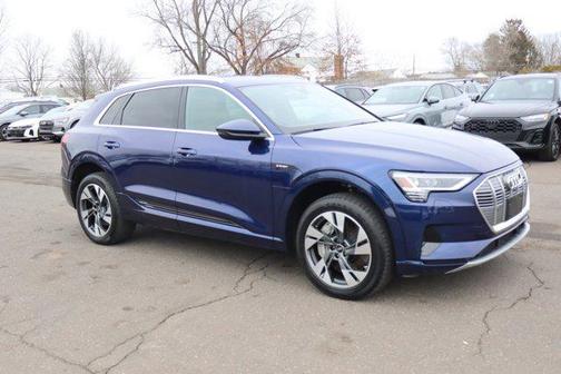 2022 Audi e-tron Premium