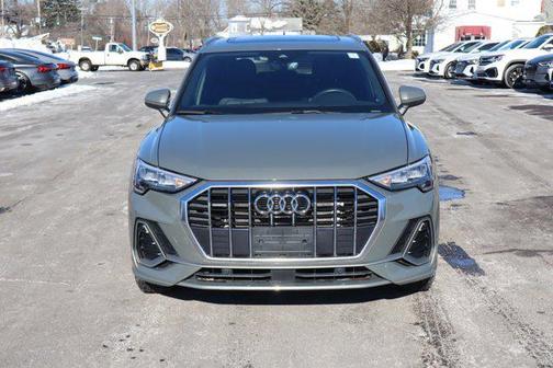 2022 Audi Q3 45 S line Premium