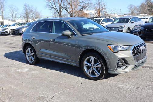 2022 Audi Q3 45 S line Premium