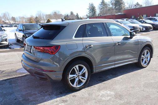 2022 Audi Q3 45 S line Premium